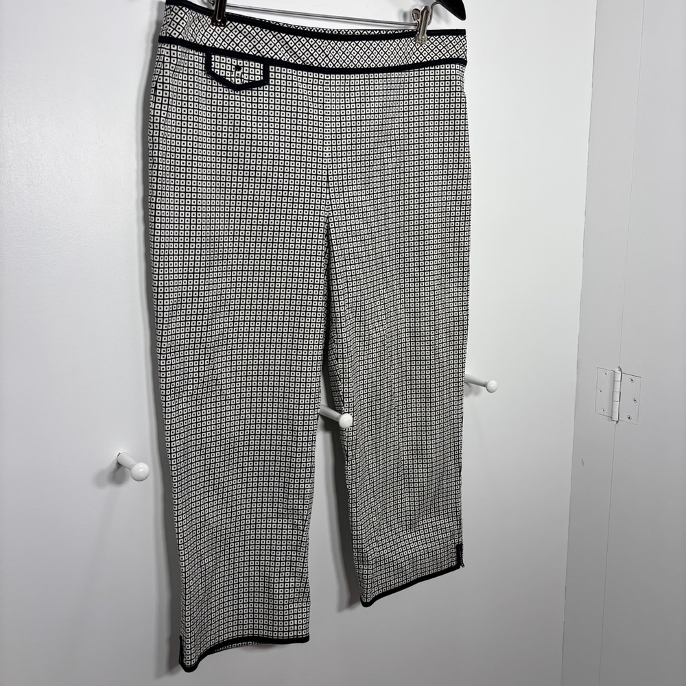 Talbots Black White Geometric Stretch Capris Flat Front Hip Pocket Size 12